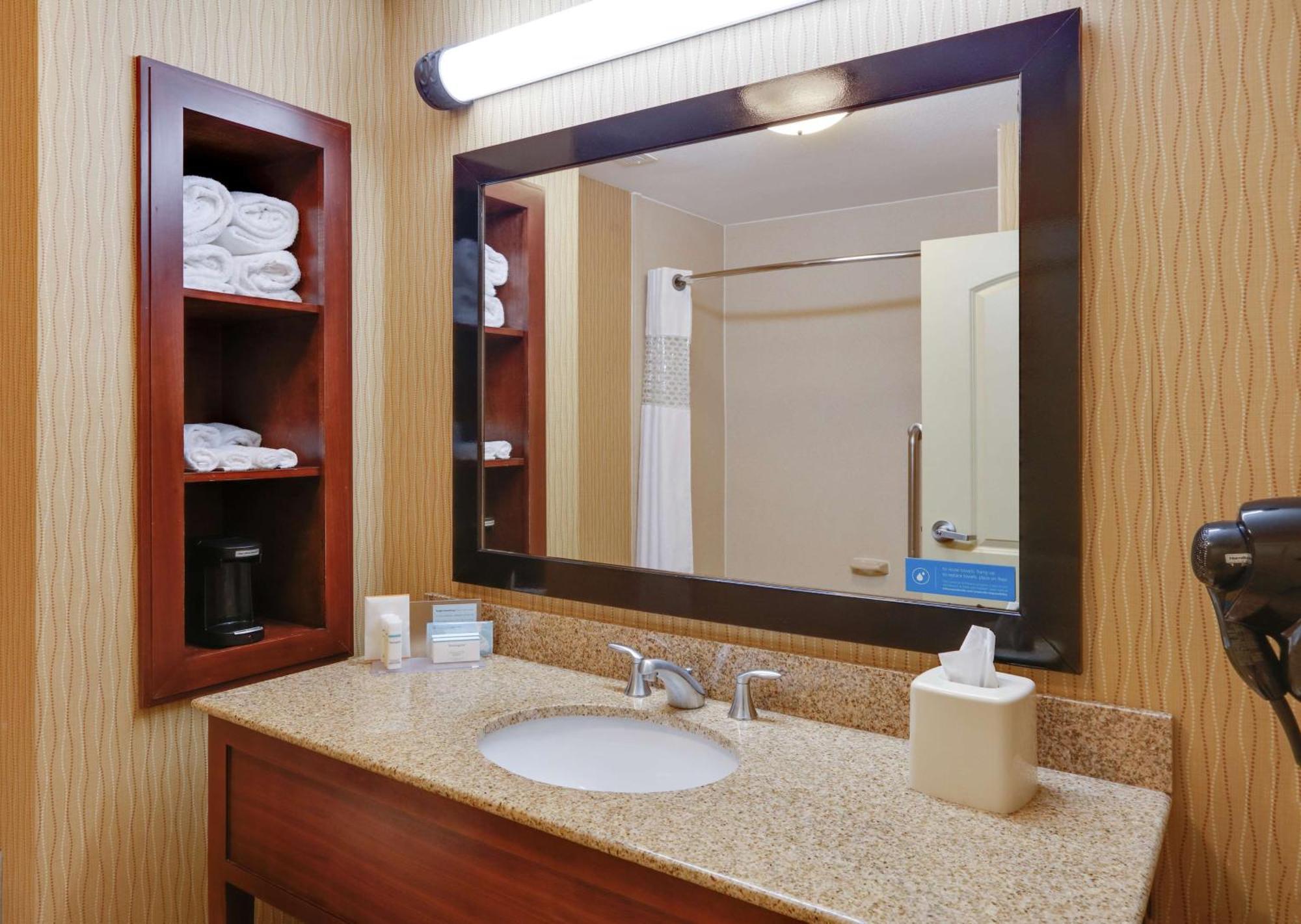 Hampton Inn & Suites Fort Worth/Forest Hill Esterno foto