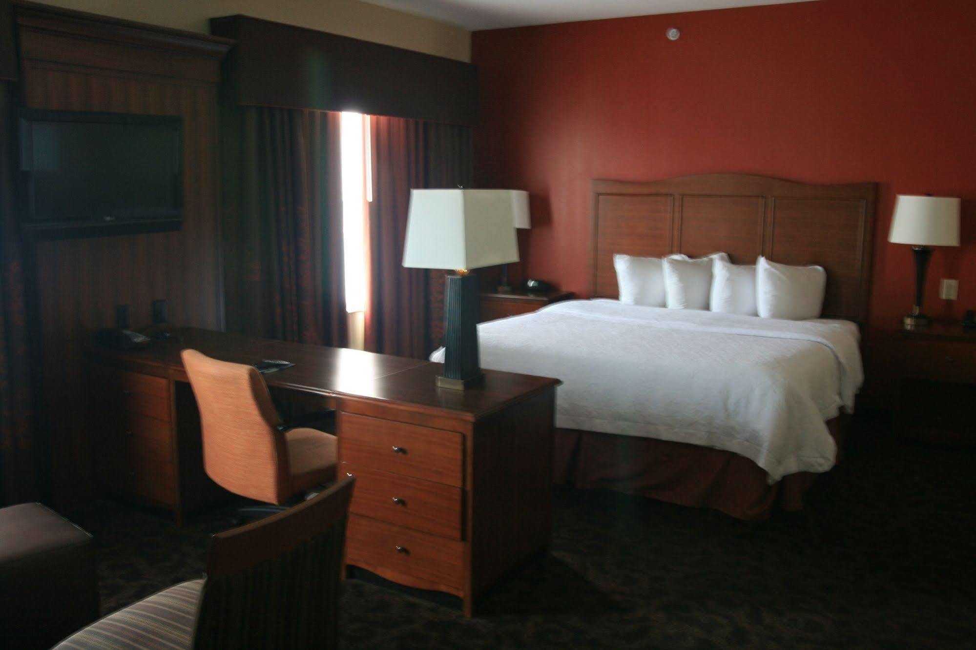 Hampton Inn & Suites Fort Worth/Forest Hill Esterno foto