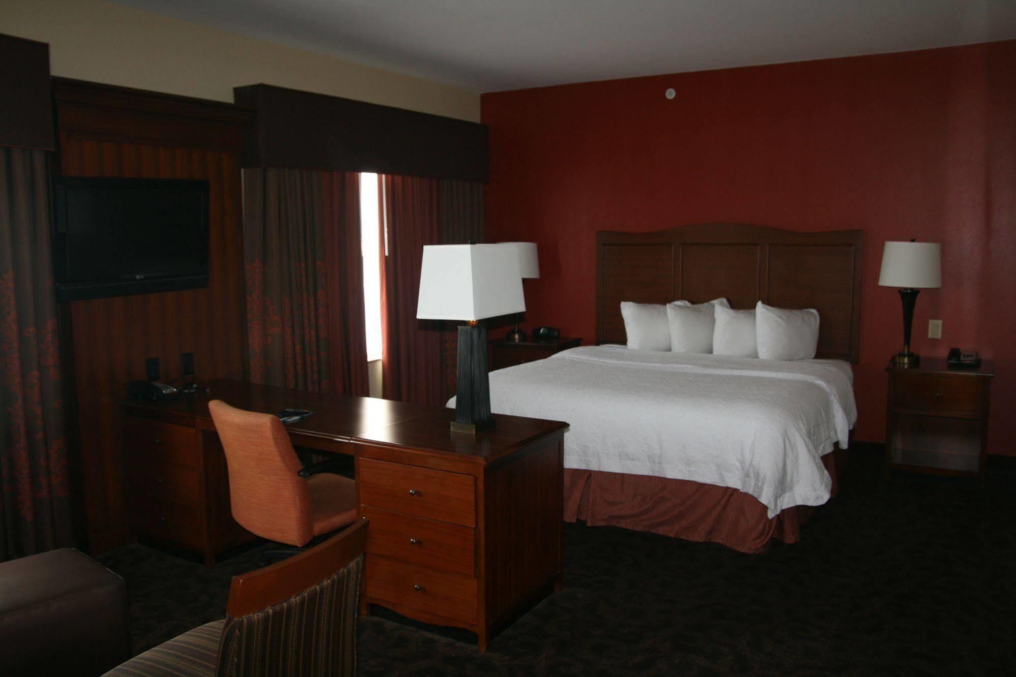 Hampton Inn & Suites Fort Worth/Forest Hill Esterno foto