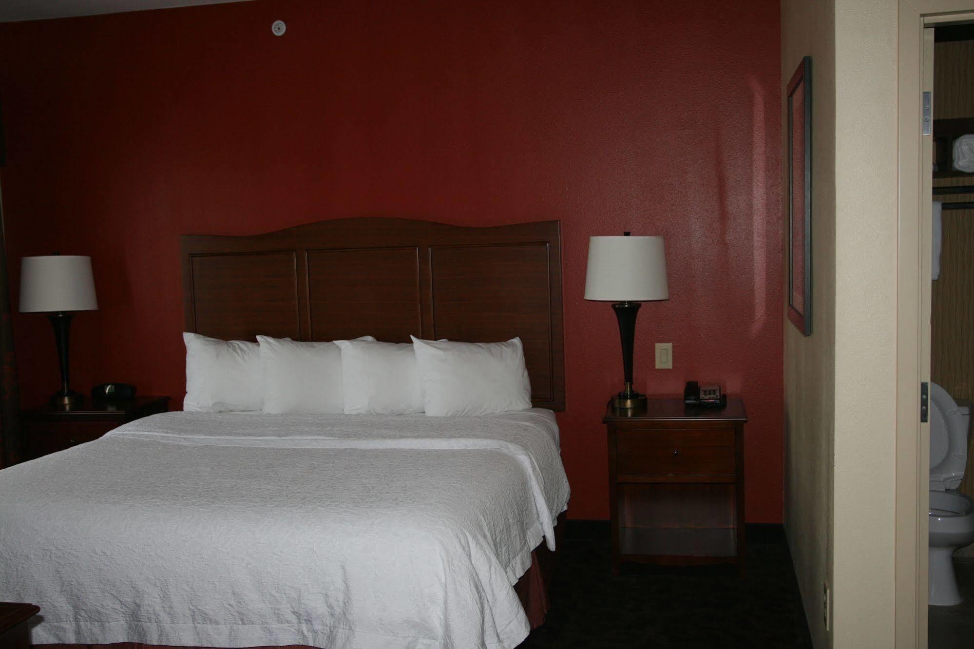 Hampton Inn & Suites Fort Worth/Forest Hill Esterno foto